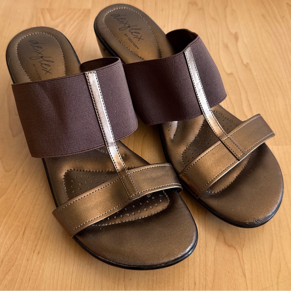 Dexflex by Dexter Brown Bronze Faux Leather Open-Toe Slide Wedge Sandals, Sz 10